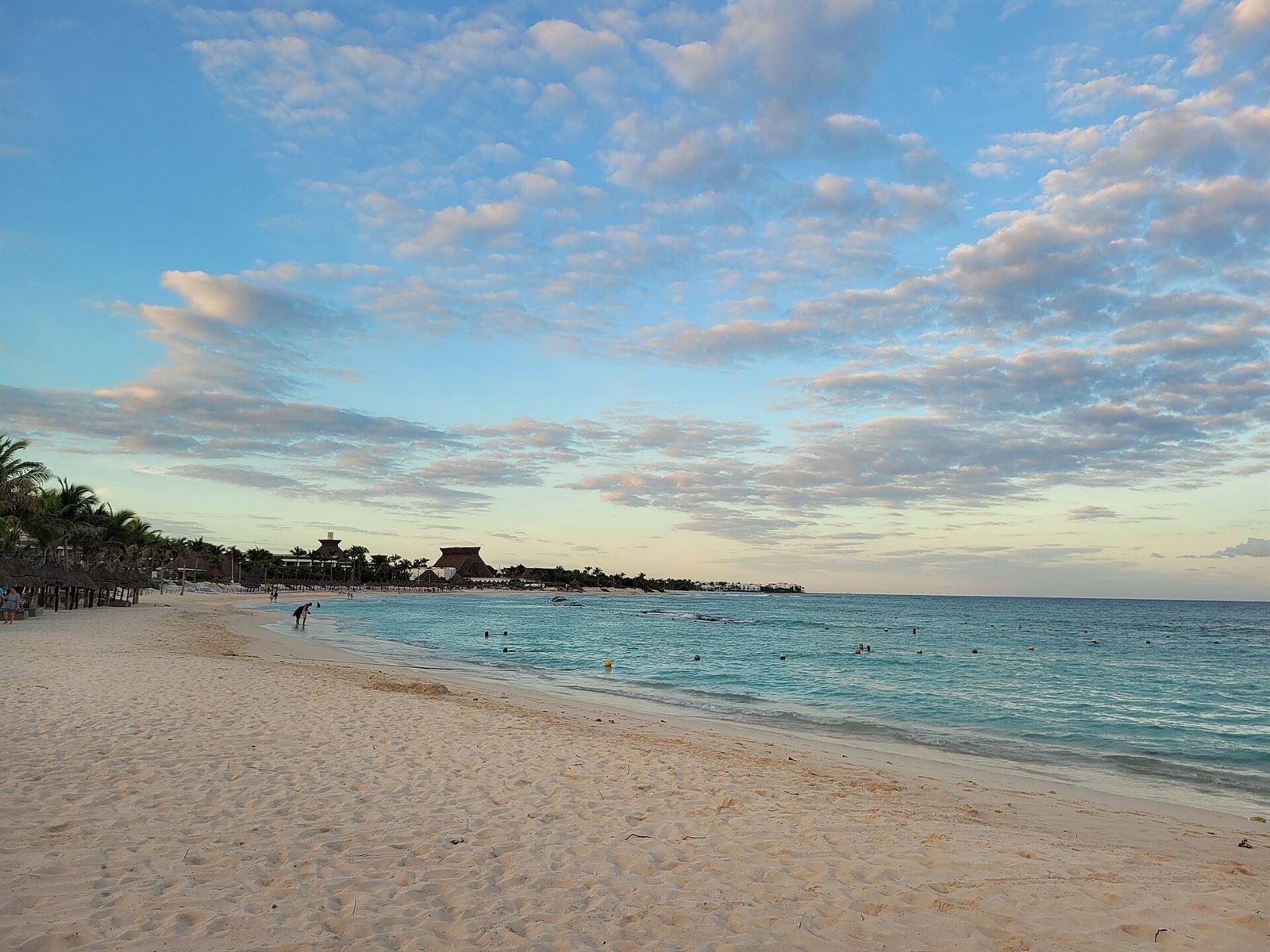 Playa Paraíso · 2.7 km